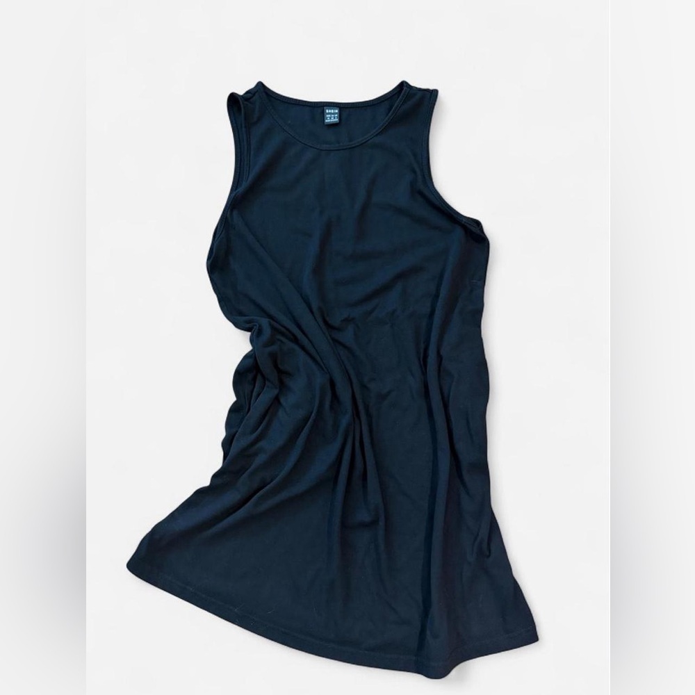 Women's Uniqlo Black Sleeveless Mini Dress with Pockets